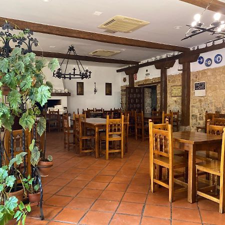 La Posada De كاستروجايرز المظهر الخارجي الصورة