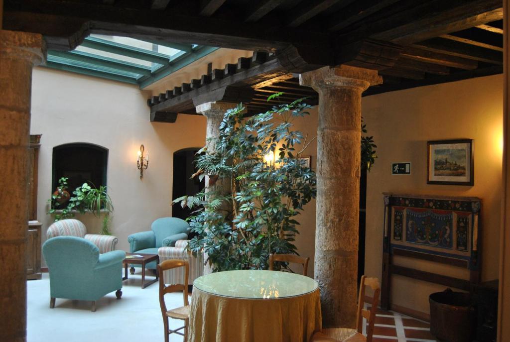 La Posada De كاستروجايرز المظهر الخارجي الصورة