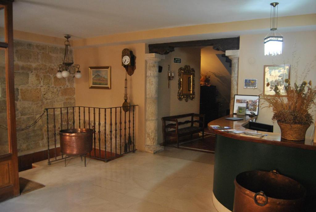 La Posada De كاستروجايرز المظهر الخارجي الصورة
